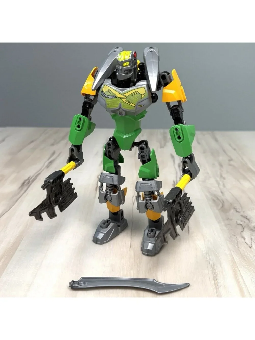 2015 LEGO Bionicle 70784 Lewa Master of Jungle INCOMPLETE *Missing Parts* READ